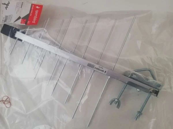 GMB-20E **Gembird Antena Loga UHF sa RF-Konektorom, 20elemenata, duz.39cm, dobit 6dB aluminium(466)