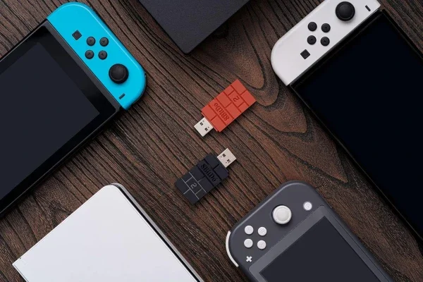 Univerzalni gamepad adapter 8BitDo USB Wireless Adapter 2 PC/PS/Mac/Xbox/Switch/Android brick